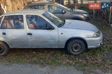 Седан Daewoo Nexia 2011 в 