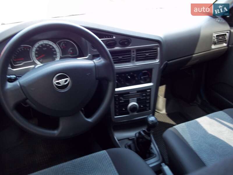 Седан Daewoo Nexia 2008 в Кривом Роге