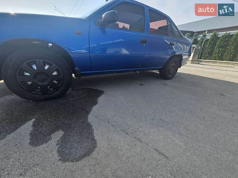 Седан Daewoo Nexia 2011 в Могилев-Подольске