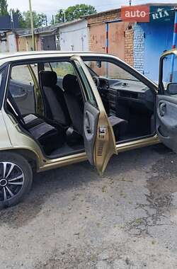 Седан Daewoo Nexia 2008 в 