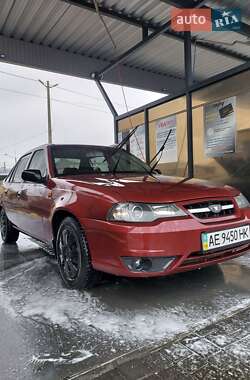 Седан Daewoo Nexia 2012 в 