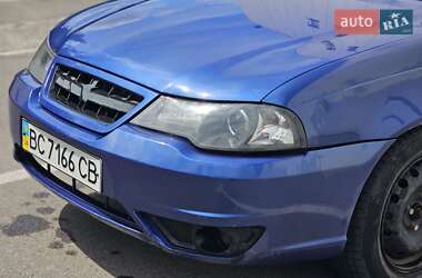Седан Daewoo Nexia 2008 в 