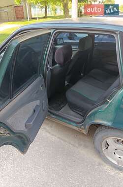 Седан Daewoo Nexia 1995 в 