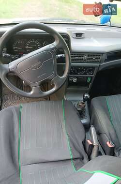Седан Daewoo Nexia 1995 в 