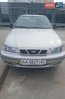 Седан Daewoo Nexia 2008 в Киеве