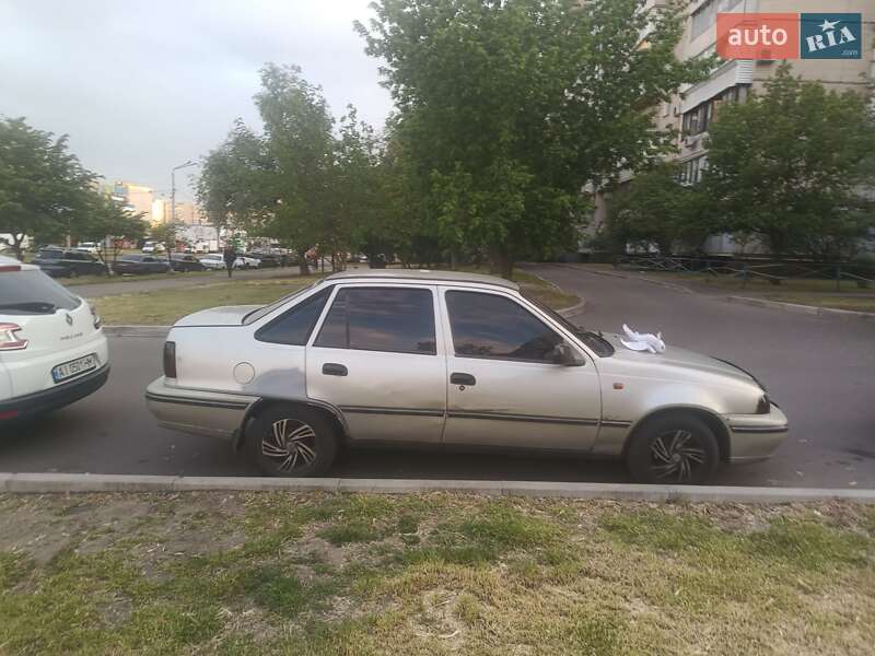 Седан Daewoo Nexia 2007 в Киеве