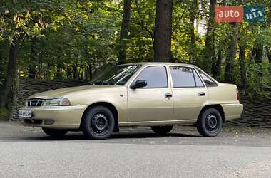 Седан Daewoo Nexia 2008 в 