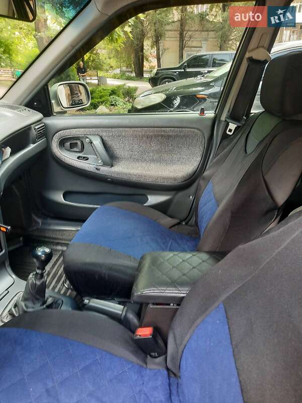 Седан Daewoo Nexia 2006 в Запорожье