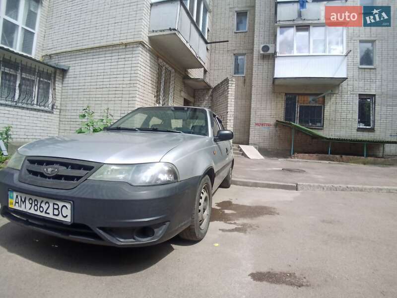 Седан Daewoo Nexia 2011 в Житомире