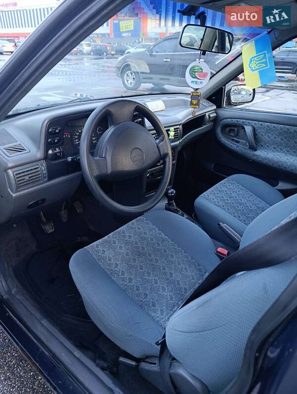 Седан Daewoo Nexia 2007 в Киеве