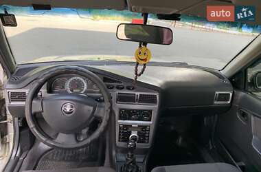 Седан Daewoo Nexia 2008 в 