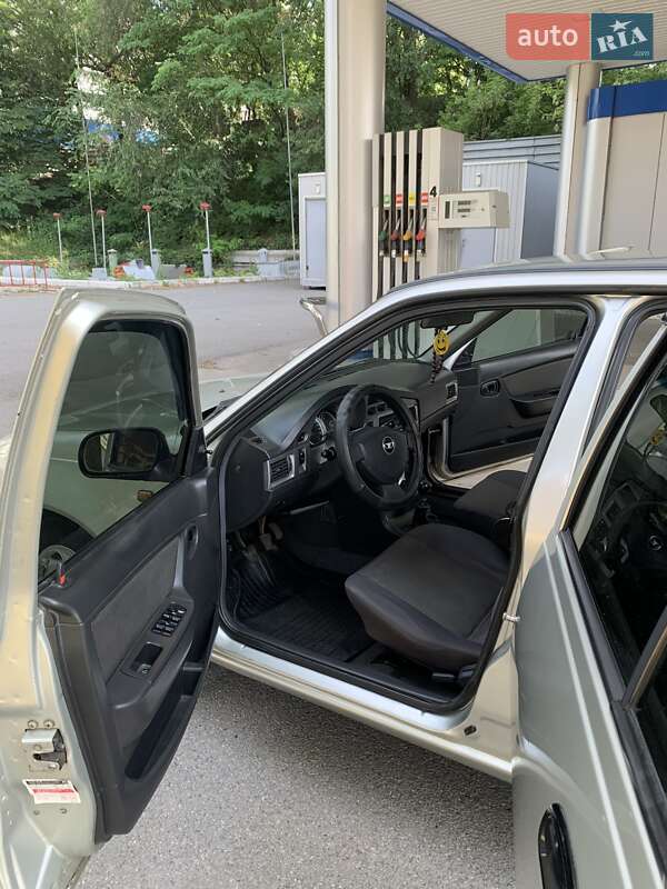 Седан Daewoo Nexia 2008 в Днепре