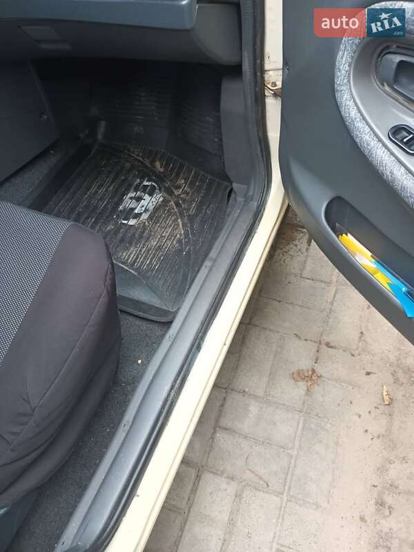 Седан Daewoo Nexia 2008 в Кролевці