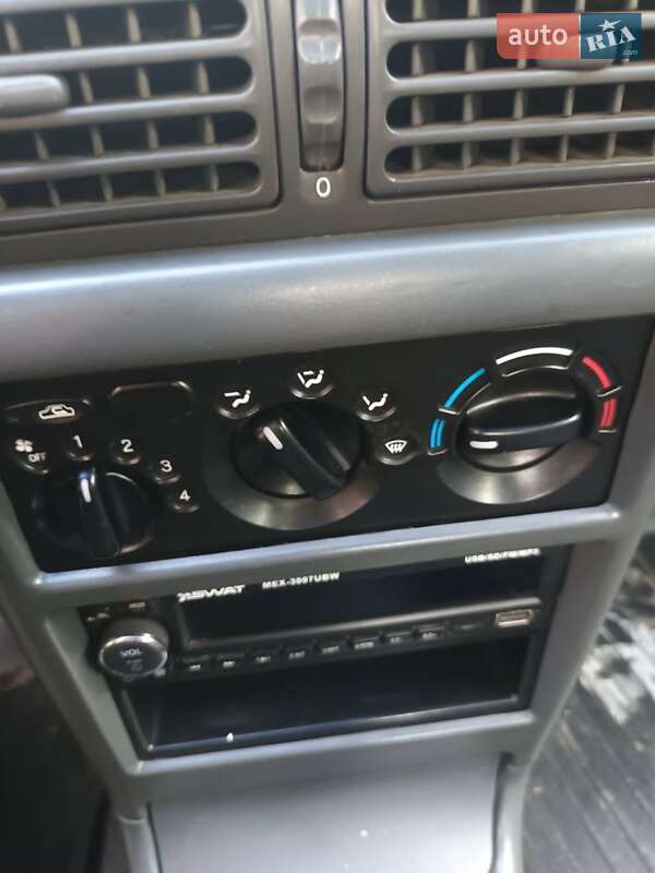 Седан Daewoo Nexia 2008 в Кролевці