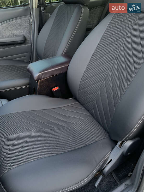 Седан Daewoo Nexia 2008 в Чернигове