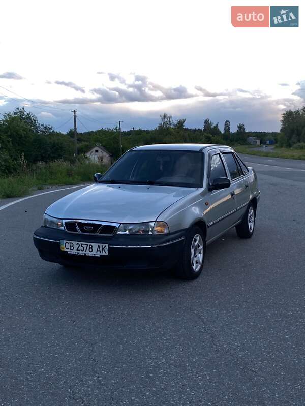 Седан Daewoo Nexia 2008 в Чернигове