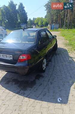 Седан Daewoo Nexia 2008 в 
