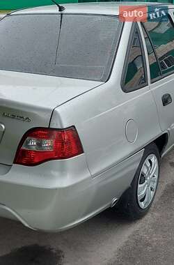 Седан Daewoo Nexia 2008 в 