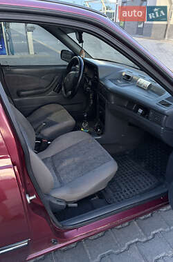 Седан Daewoo Nexia 2008 в 