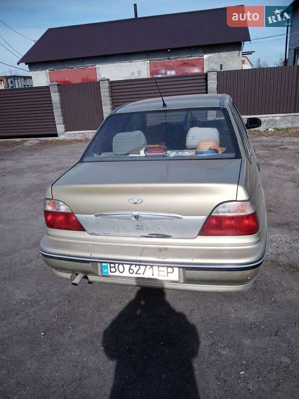 Седан Daewoo Nexia 2008 в Волочиске