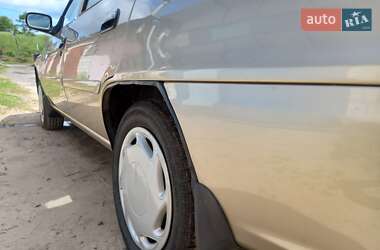 Седан Daewoo Nexia 2014 в 