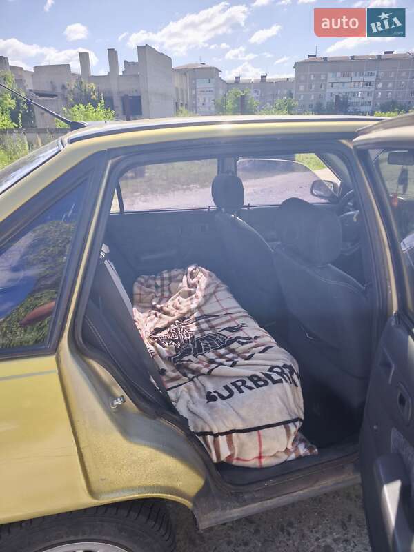 Седан Daewoo Nexia 2007 в Вараше