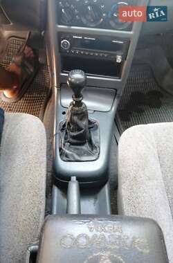 Седан Daewoo Nexia 1997 в 