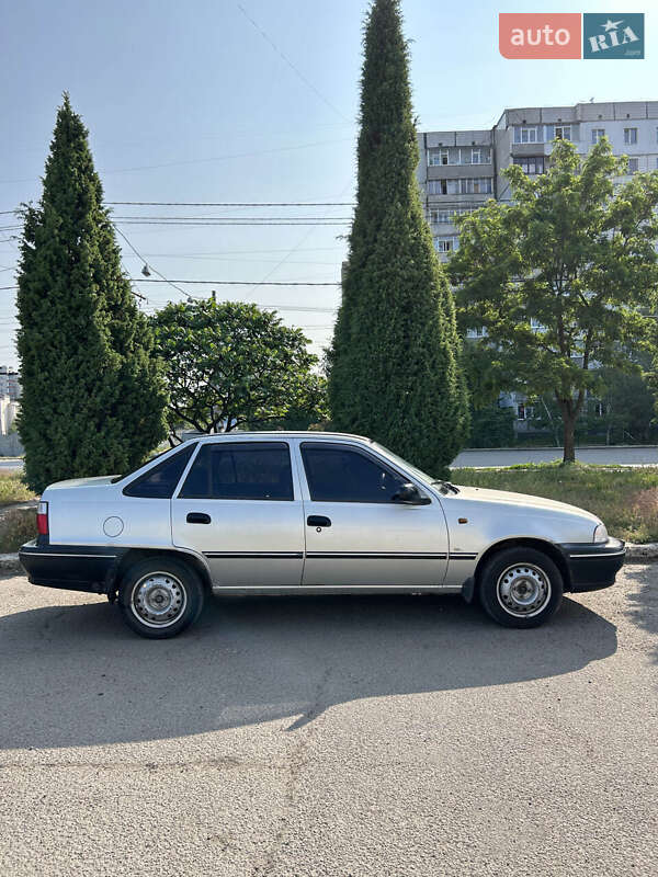 Седан Daewoo Nexia 2007 в Сумах