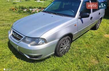 Седан Daewoo Nexia 2012 в Прилуках