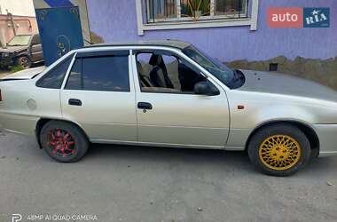 Седан Daewoo Nexia 2008 в 
