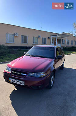 Седан Daewoo Nexia 2010 в Олександрії