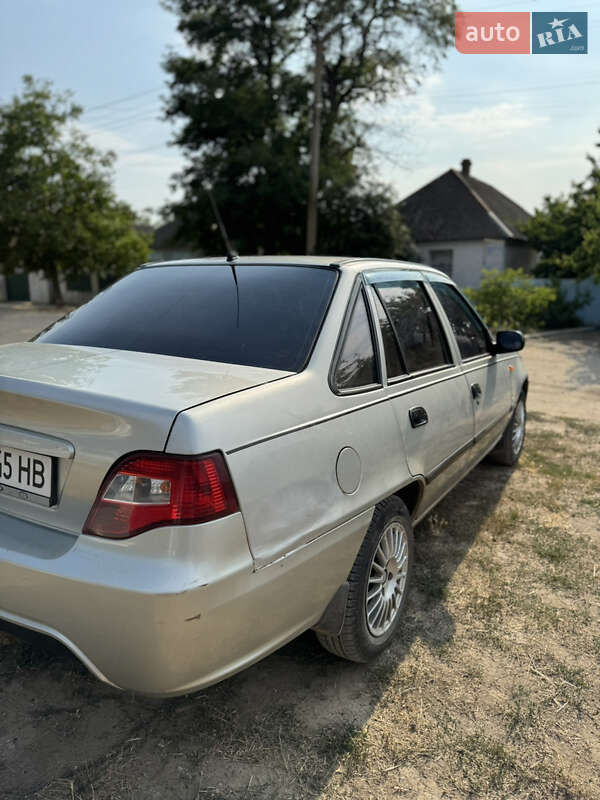 Седан Daewoo Nexia 2008 в Новій Одесі