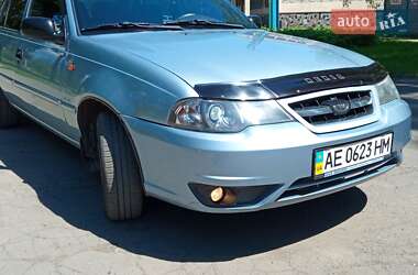 Седан Daewoo Nexia 2012 в 