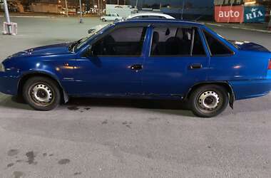 Седан Daewoo Nexia 2010 в 