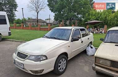 Седан Daewoo Nexia 2012 в Новгород-Сіверському