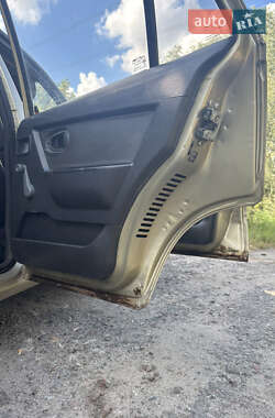 Седан Daewoo Nexia 2011 в 