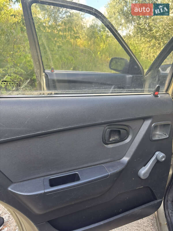 Седан Daewoo Nexia 2011 в Вишневом фото 13 Седан Daewoo Nexia 2011 в Вишневом