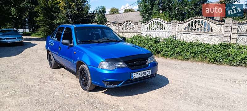 Седан Daewoo Nexia 2012 в 