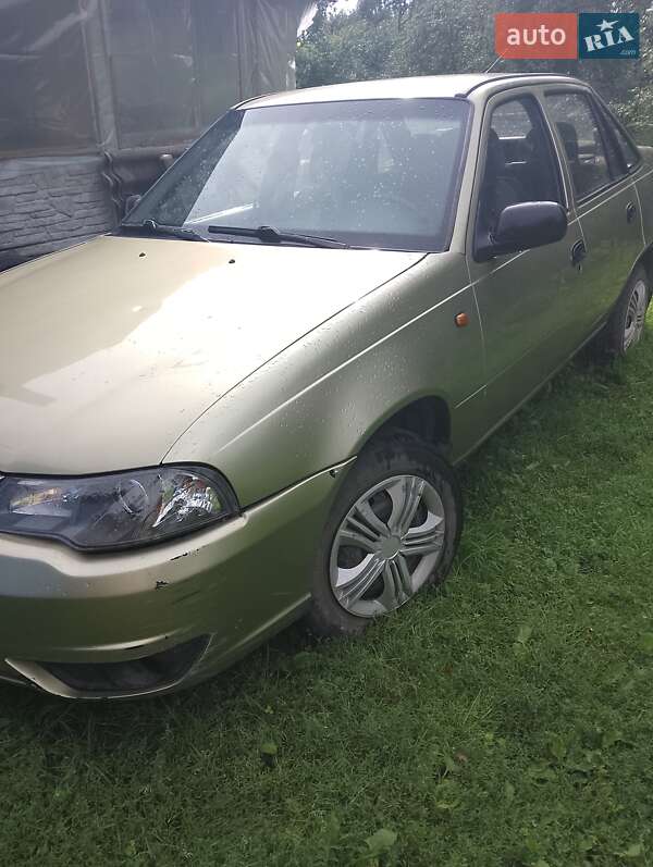 Седан Daewoo Nexia 2011 в Здолбунове