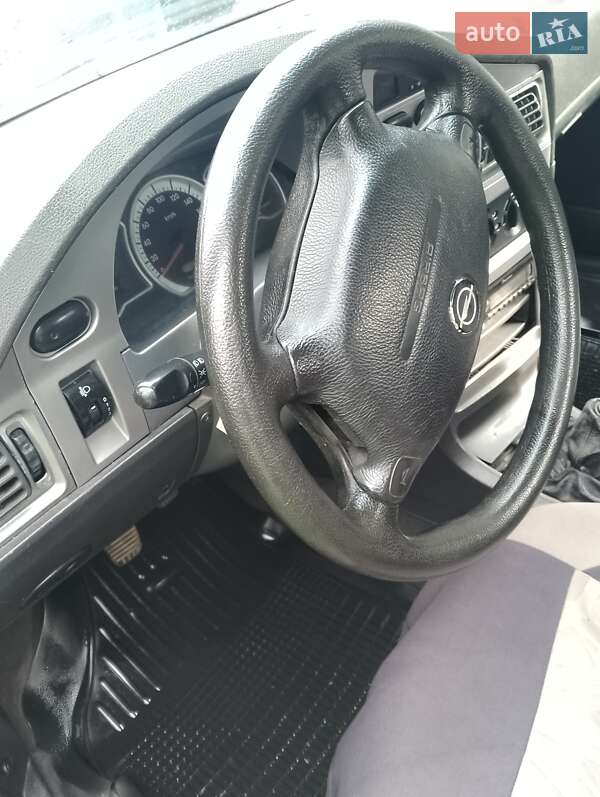 Седан Daewoo Nexia 2011 в Здолбунове