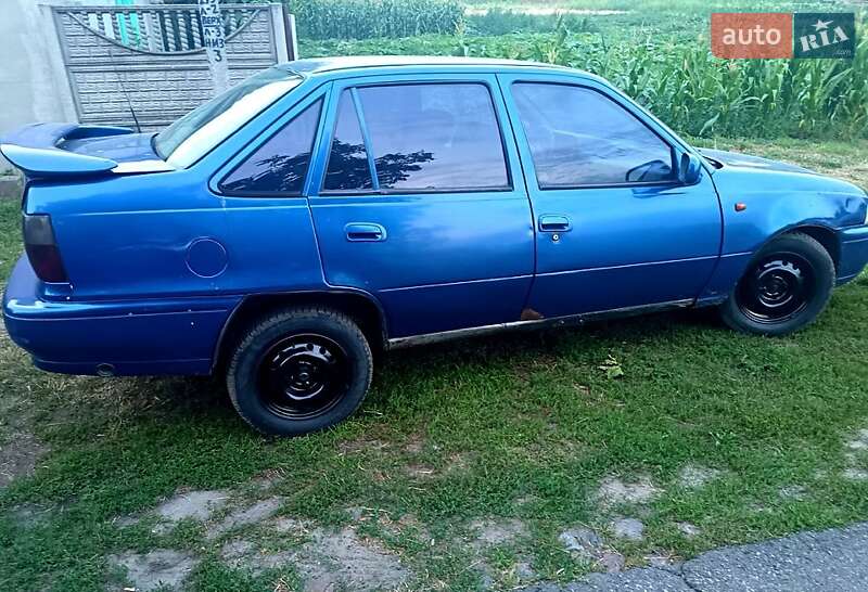 Седан Daewoo Nexia 1996 в Черкассах