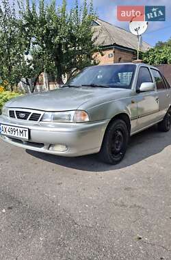 Седан Daewoo Nexia 2008 в Краснограді