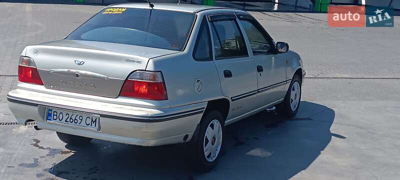 Седан Daewoo Nexia 2008 в Черновцах