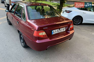 Седан Daewoo Nexia 2008 в 