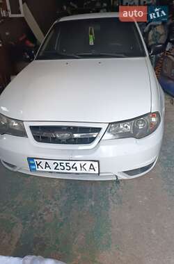 Седан Daewoo Nexia 2012 в Киеве