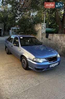Седан Daewoo Nexia 2008 в 
