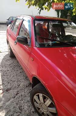 Седан Daewoo Nexia 2011 в 