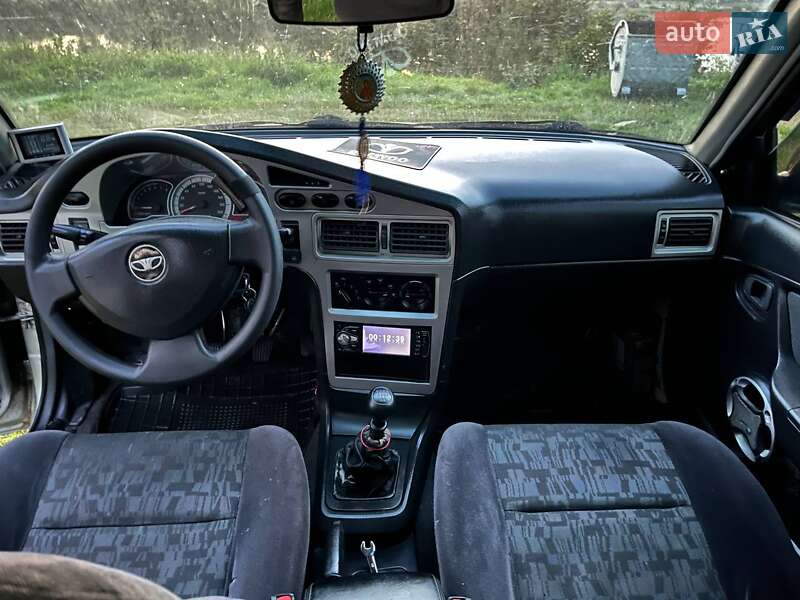 Седан Daewoo Nexia 2008 в Хмельницком