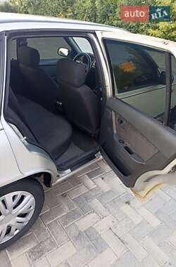 Седан Daewoo Nexia 2008 в 