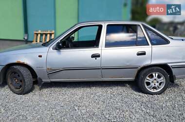 Седан Daewoo Nexia 2004 в 